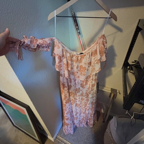 Lulus Love and Blooms Blush Floral Print Off-the-Shoulder Dress - Picture 7 of 8